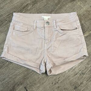 H & M women’s size 6 shorts, pink denim roll cuff bottom